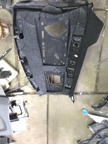 VAG 8W5863411AG7U3 Полка салона задняя в наличии Чернигов