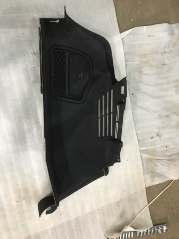 Облицовка багажного отсека, левая 8W5863879NCA9 VAG