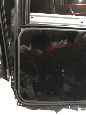 8W5877071 VAG Крышка люка крыши купить в Ужгород