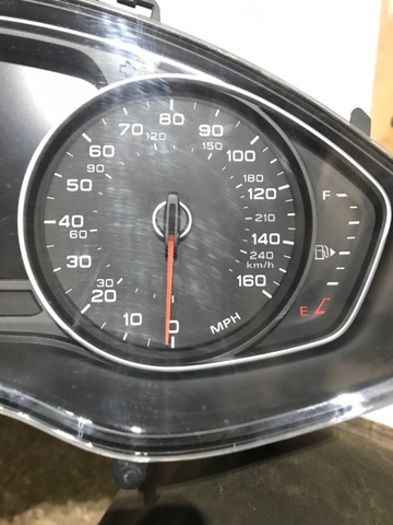 VAG 8W5920870A Приборная доска (щиток приборов) в наличии Одесса