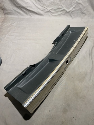 Накладка перегородки 8W8864483C4PK VAG
