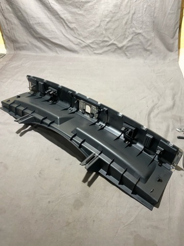 8W8864483C4PK VAG Облицовка задней панели багажника купить в Львов