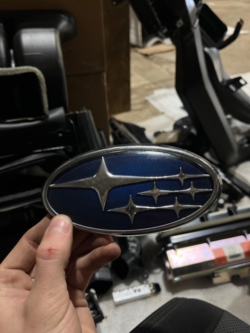Эмблема на крышку багажника 93033AL000 SUBARU