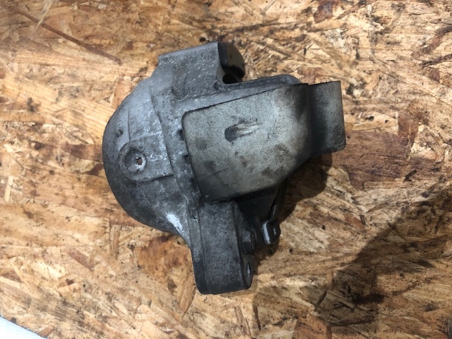 PORSCHE 94637505740 Подушка (опора) двигателя левая в наличии Украина