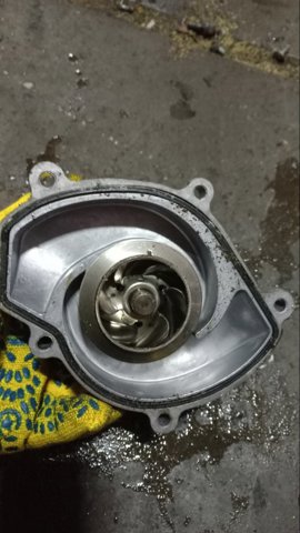 PORSCHE 94810603301 Помпа в наличии Львов