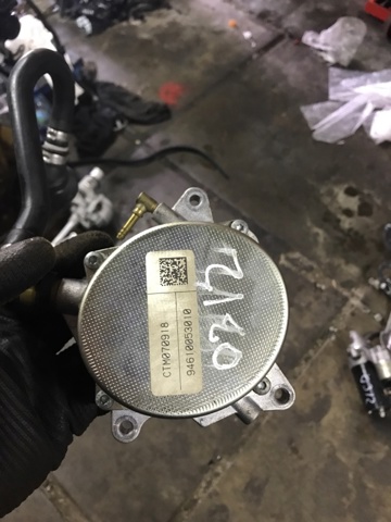 PORSCHE 94811005007 Насос вакуумный в наличии Кривой Рог