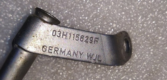 95510706600 PORSCHE Направляющая щупа-индикатора уровня масла в двигателе купить в Ирпень