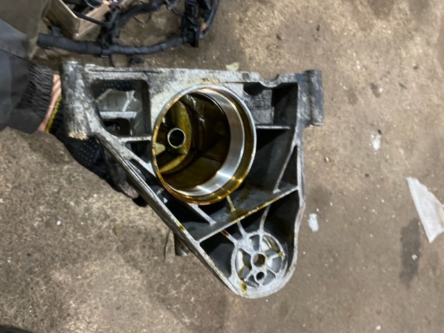95510740302 PORSCHE Кронштейн масляного фильтра купить в Хмельницкий