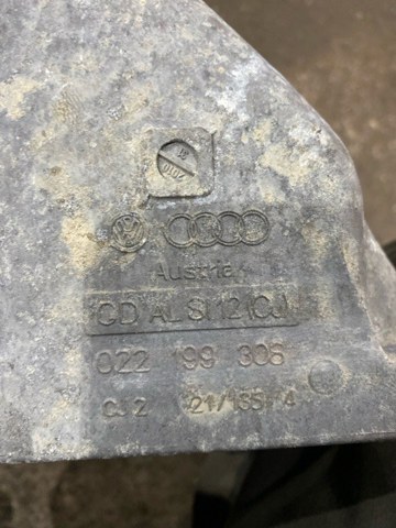 95511520100 PORSCHE Кронштейн подушки (опоры) двигателя правой купить в Павлоград