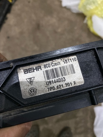 95810614101 Рамка крепления радиатора купить Ирпень