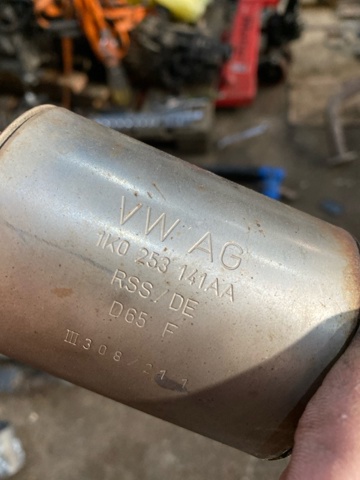 PORSCHE 95811122010 Хомут глушителя передний в наличии Одесса