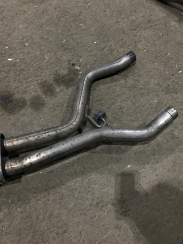 PORSCHE 95811191300 Центральная часть глушителя в наличии Ровно
