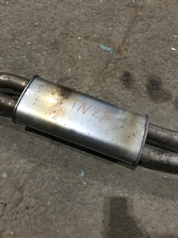 PORSCHE 95811191300 Центральная часть глушителя в наличии Каменское
