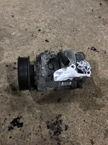 Компрессор климатической установки 95812601201 PORSCHE