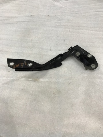 Петля крышки багажника 95851130202 PORSCHE