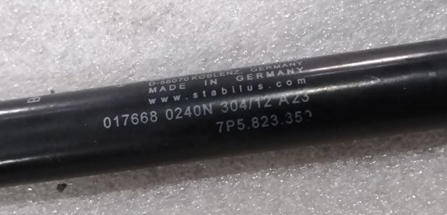95851135900 PORSCHE Амортизатор капота купить в Каменское