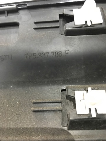 95855978804G2X PORSCHE Молдинг двери передней правой нижний купить в Днепр