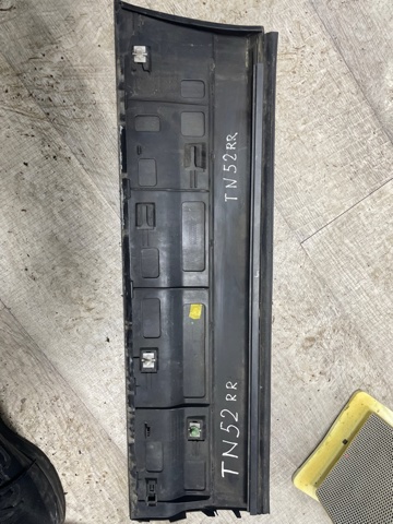 95855979000G2X PORSCHE Молдинг двери задней правой нижний купить в Киев
