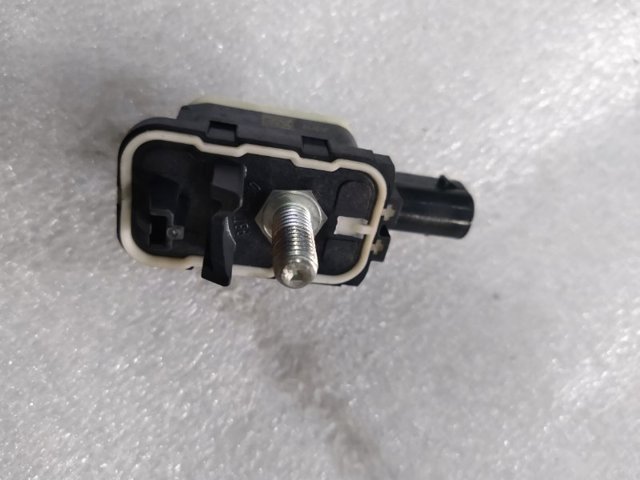 95861822210 PORSCHE Датчик удара купить в Тернополь