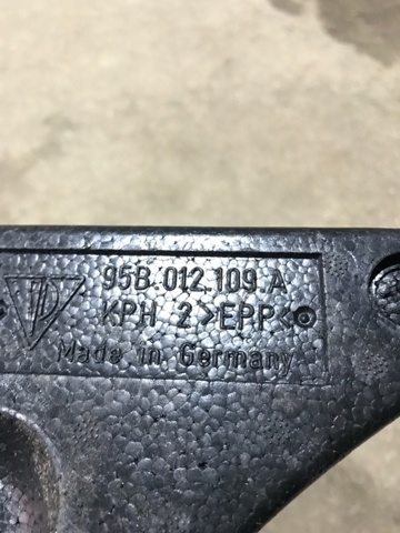 95B012109A PORSCHE купить в Сумы