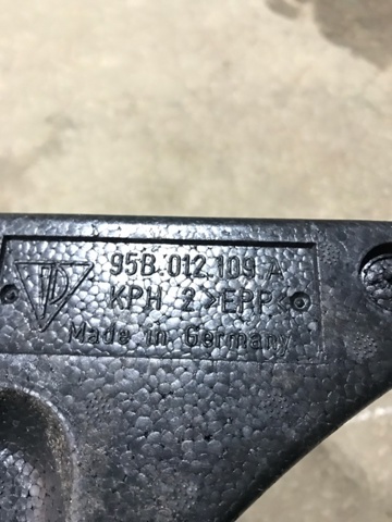95B012109A PORSCHE купить в Ирпень