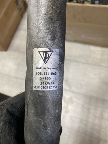 95B121109E PORSCHE Нижний шлаг радиатора охлаждения купить в Черновцы