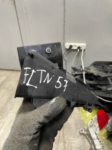 PORSCHE 95B121699F1E0 в наличии Ирпень
