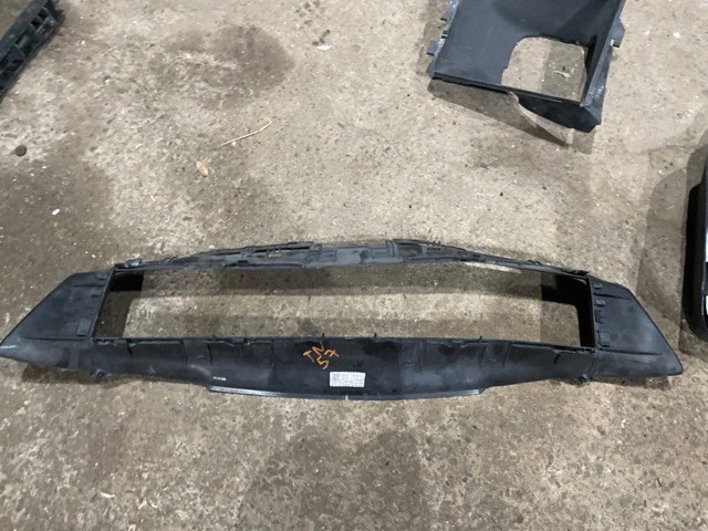 Рамка жалюзи радиатора охлаждения 95B1217101E0 PORSCHE