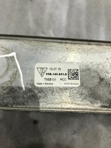 95B145803B PORSCHE Радиатор интеркуллера купить в Ужгород