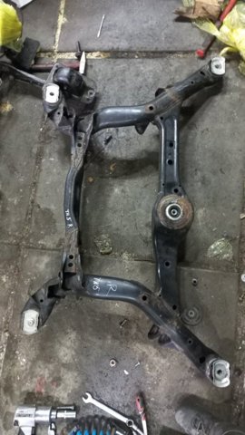 PORSCHE 95B505235B Балка задней подвески (подрамник) в наличии Хмельницкий