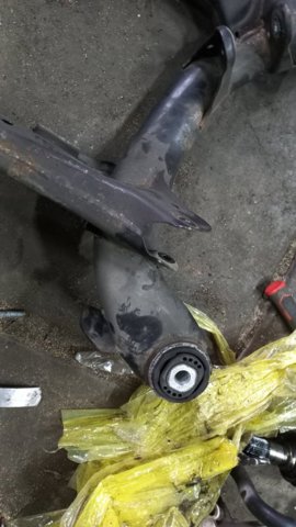95B505235B PORSCHE Подрамник задний купить в Черкассы
