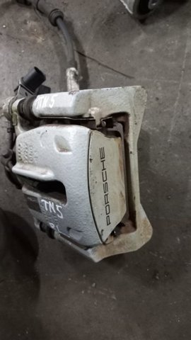 Скоба тормозного суппорта заднего 95B615425C PORSCHE