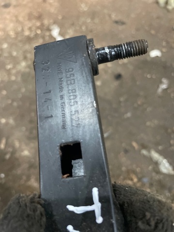 95B805527 PORSCHE купить в Тернополь