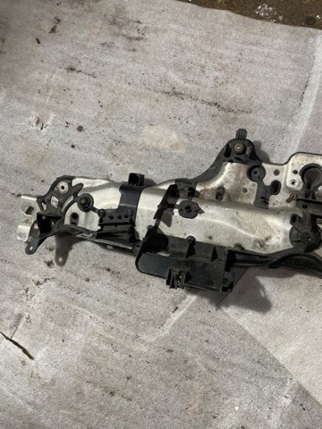 PORSCHE 95B805931G Рамка радиатора в наличии Черкассы