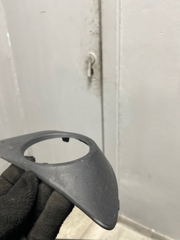 PORSCHE 95B8077961E0 в наличии Винница
