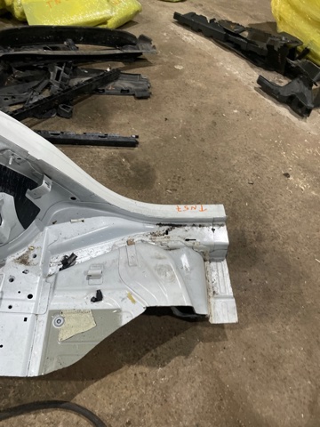PORSCHE 95B809029YGRV Крыло заднее левое в наличии Киев