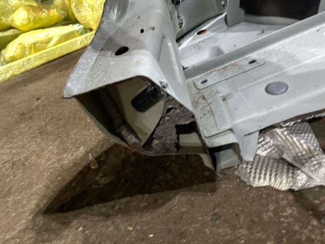 95B809029YGRV PORSCHE Крыло заднее левое купить в Тернополь