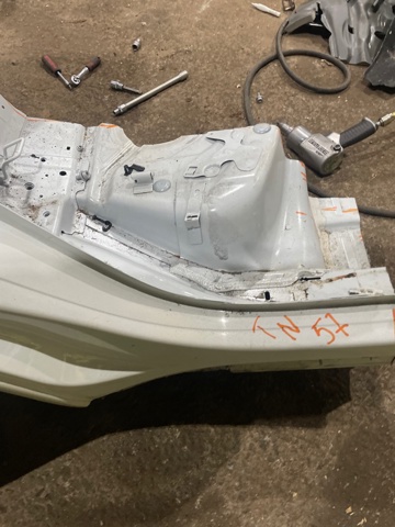 95B809030YGRV PORSCHE Крыло заднее правое купить в Чернигов