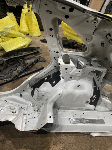 95B809030YGRV PORSCHE Крыло заднее правое купить в Каменское