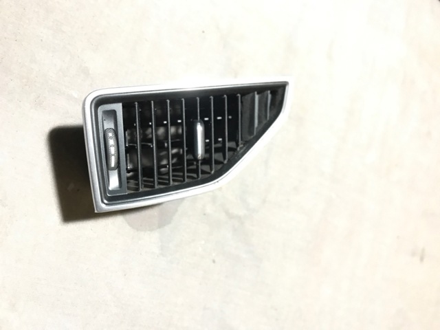 Вентиляция передка 95B819201G0B PORSCHE