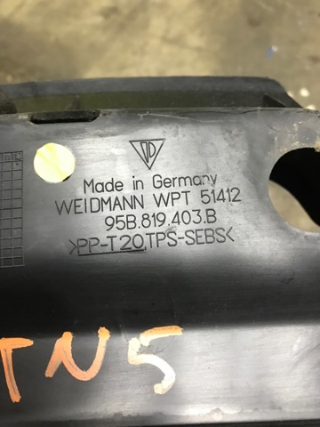 PORSCHE 95B819403B1E0 в наличии Украина