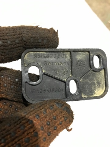 95B823500 PORSCHE купить в Черновцы