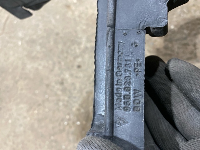 95B823731 PORSCHE купить в Львов