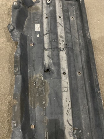 95B825205A Защита днища левая купить Днепр