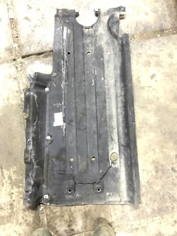 Защита днища передняя правая 95B825206D PORSCHE