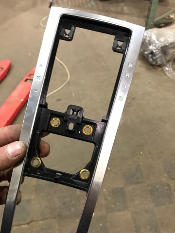 Накладка консоли рычага переключения передач АКПП 95B863419 PORSCHE
