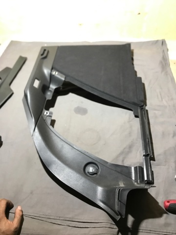 Облицовка багажного отсека, левая 95B863879ZG1 PORSCHE