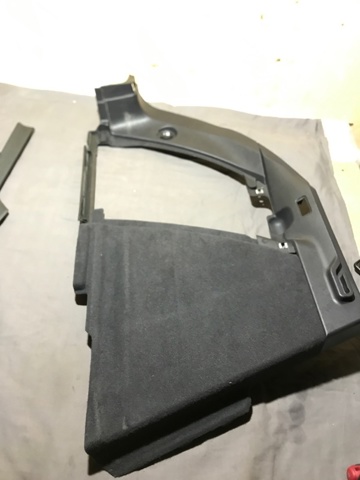 95B863879ZG1 PORSCHE Облицовка багажного отсека левая купить в Каменское