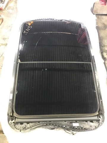 95B8770559B9 PORSCHE Крышка люка крыши передняя купить в Ирпень