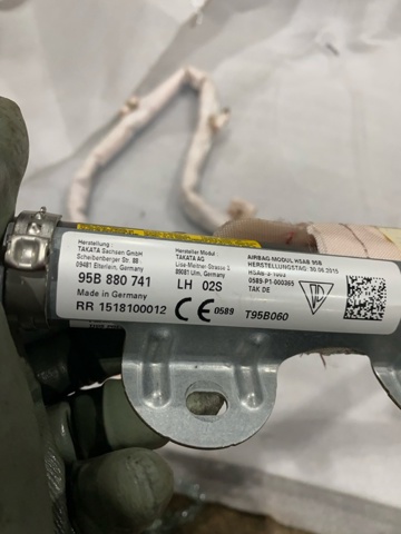 Подушка безопасности, сбоку левая 95B880741 PORSCHE